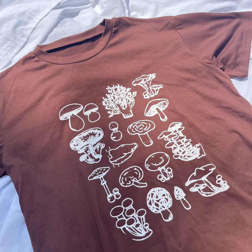 Mushroom tee